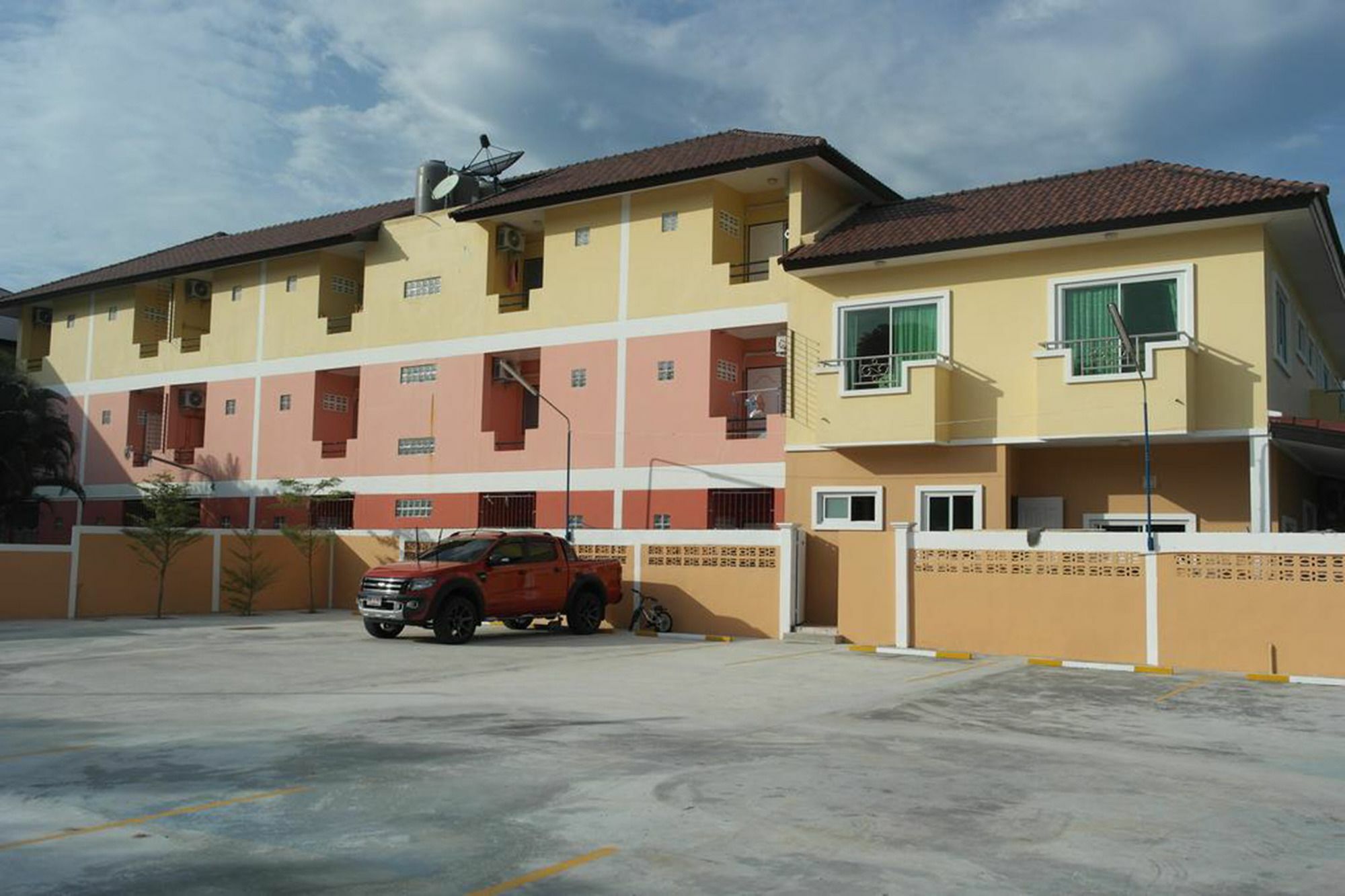 The Beehive Place Pak Chong Екстериор снимка